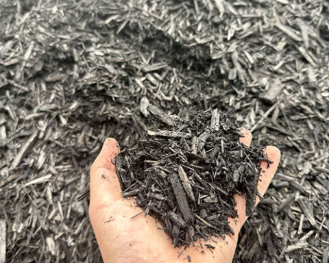 Mulch Near Me - Multiple Styles, Affordable Rates